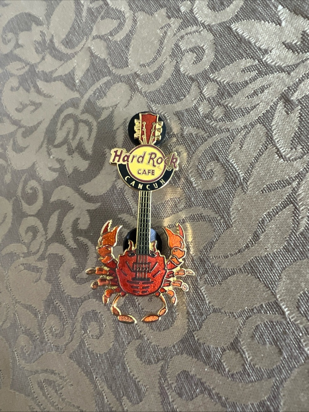 Hard Rock Cafe Pin Guitar Cancun Crab Music Food Vacation